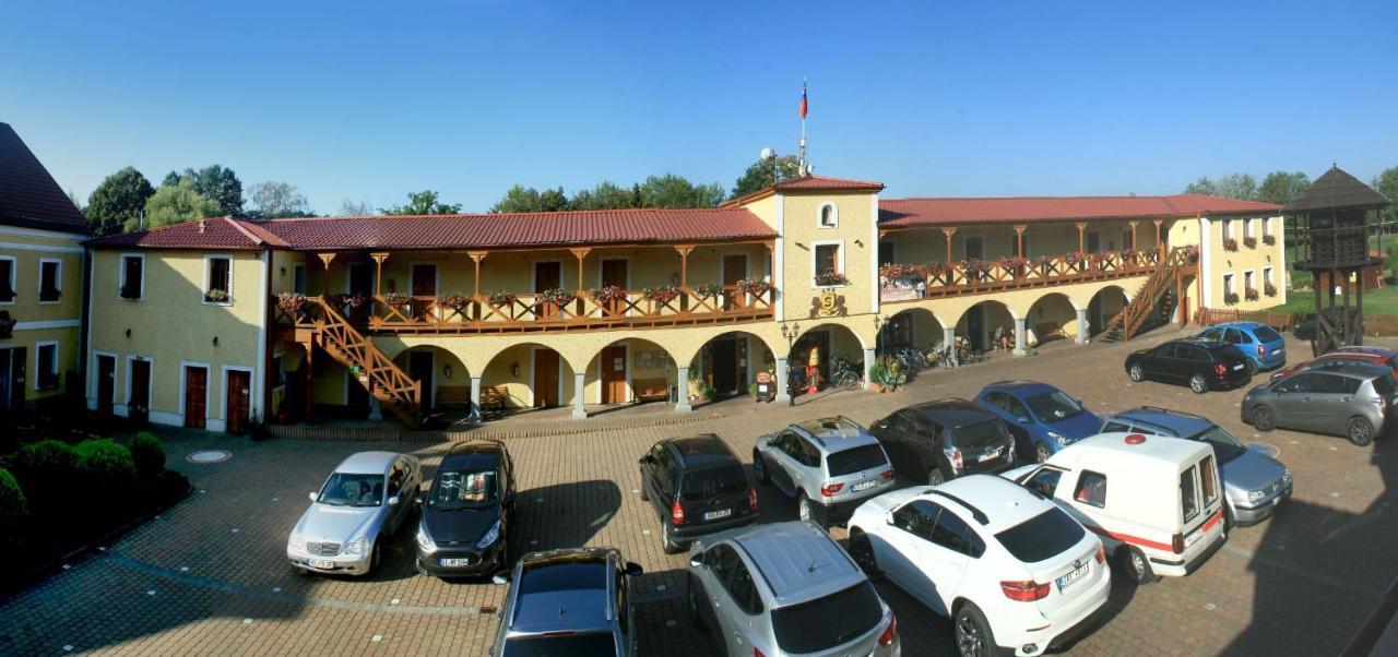 Hotel Resort Stein Cheb Exterior foto